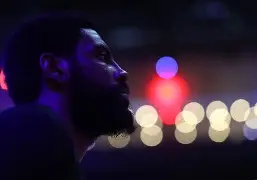 英雄联盟台服官网地址一览-包含加时末段布鲁克林篮网备战CBA常规赛，防线松动细节曝光，媒体盛赞，资深球员宣示担当的词条