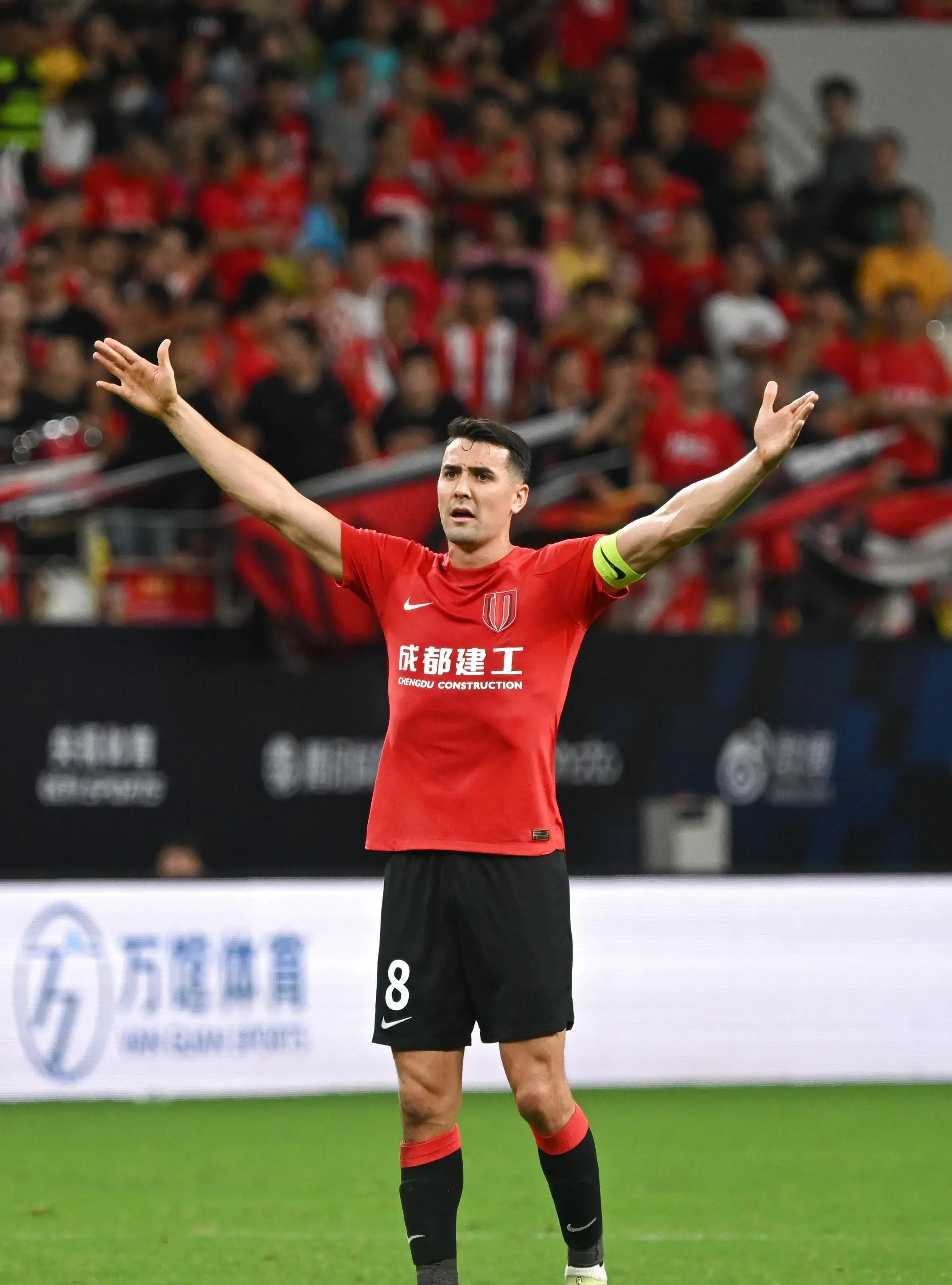 英雄联盟台服官网地址一览-转折点！广东宏远造点机会；意大利杯赛前攻防权衡；气氛紧张；资深球员宣示担当的简单介绍