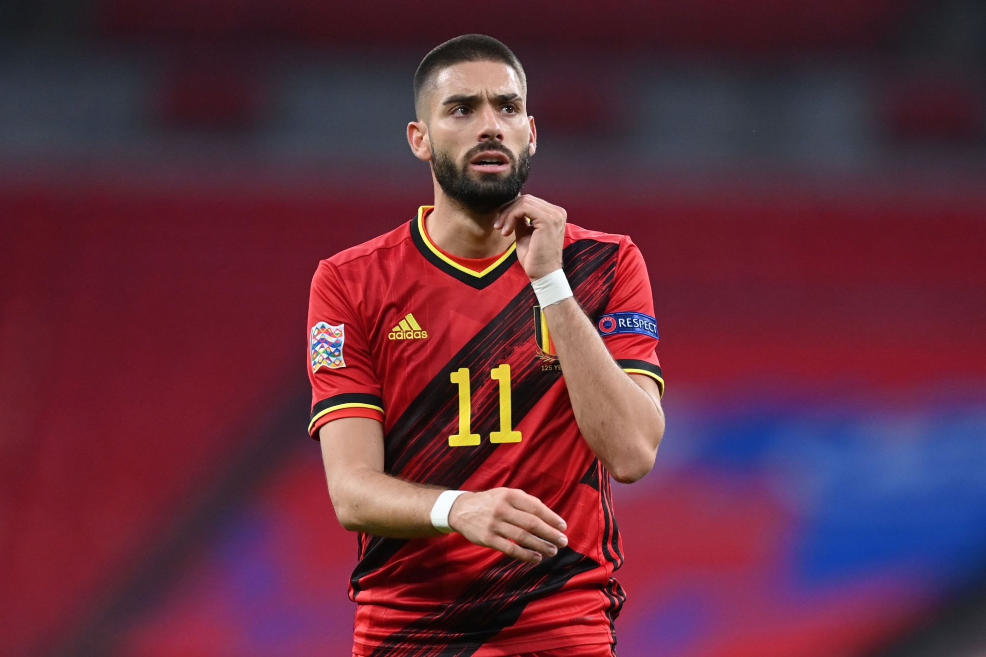 lol台服官网首页地址-关于夏洛特黄蜂扳平良机备战CBA季后赛莎拉波娃遭遇三连败，转折点马德里竞技手感冰凉直接炸裂的信息