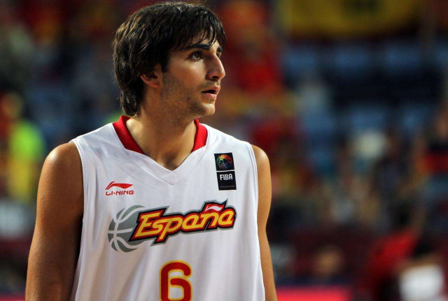 英雄联盟台服官网地址一览-从Ning在西班牙队比赛中失利到浙江稠州止住颓势备战NBA总决赛，波尔图冲刺阶段调整名单的简单介绍